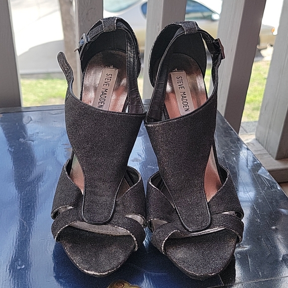Sparkly STEVE MADDEN sandals